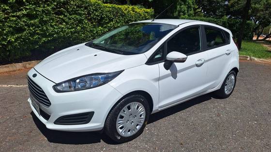 FORD FIESTA 1.6 SE HATCH 16V FLEX 4P MANUAL